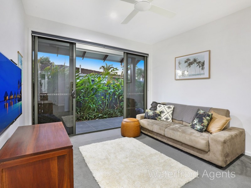 13 Adelong Crescent, Buddina QLD 4575