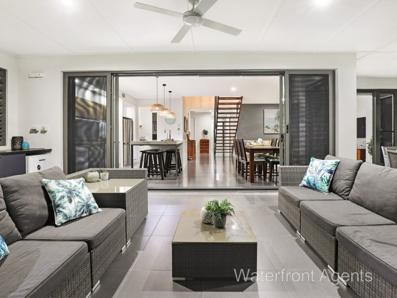 13 Adelong Crescent, Buddina QLD 4575