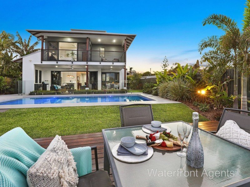 13 Adelong Crescent, Buddina QLD 4575