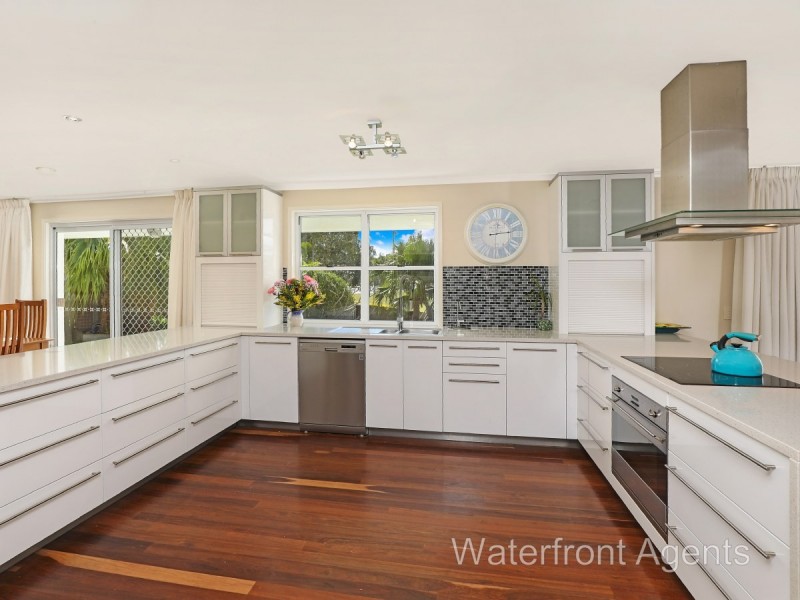 38 Balyarta Crescent, Mooloolaba QLD 4557
