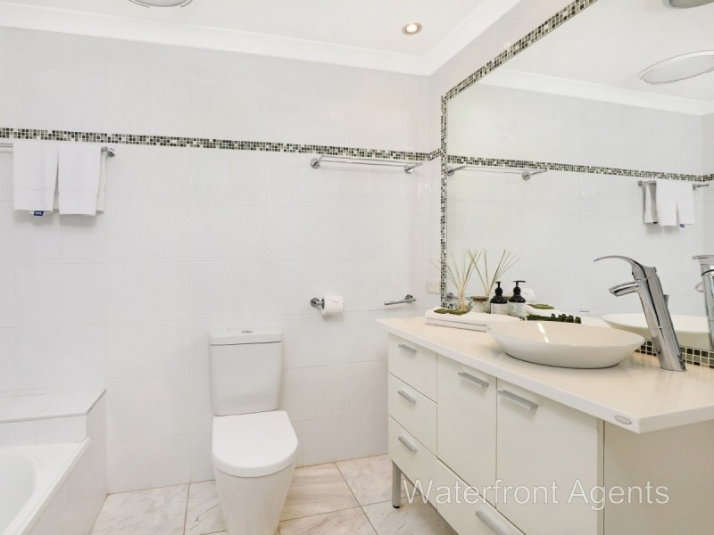38 Balyarta Crescent, Mooloolaba QLD 4557