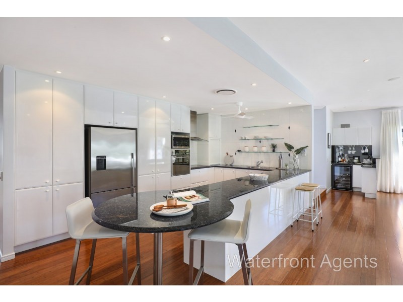 12 Grenada Way, Kawana Island QLD 4575