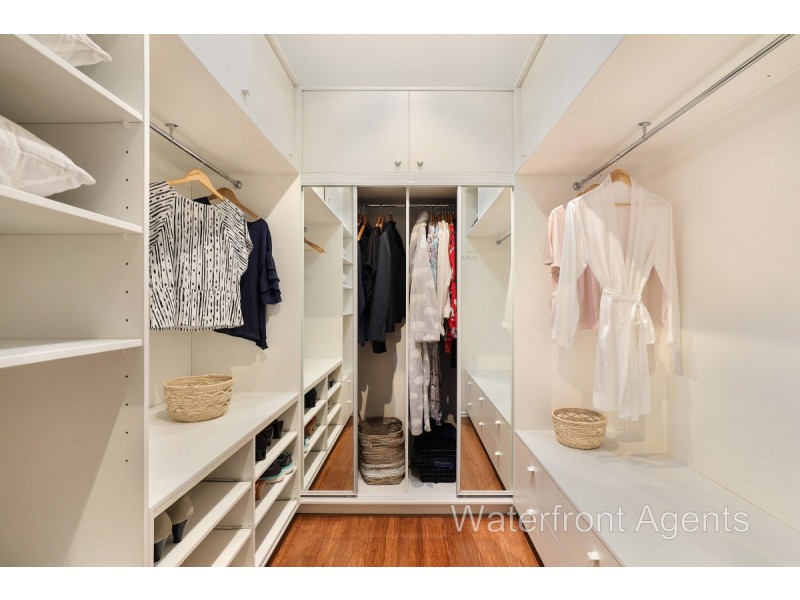 12 Grenada Way, Kawana Island QLD 4575