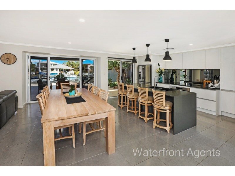 4 Coomaroo Crescent, Minyama QLD 4575