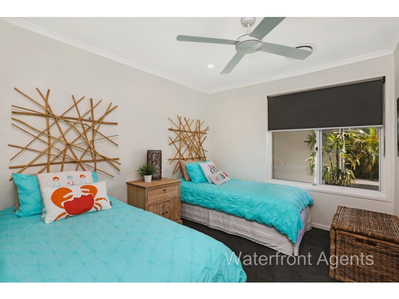 4 Coomaroo Crescent, Minyama QLD 4575