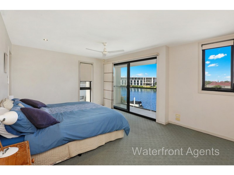 7 Antigua Court, Kawana Island QLD 4575