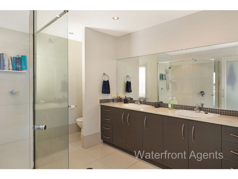 7 Antigua Court, Kawana Island QLD 4575