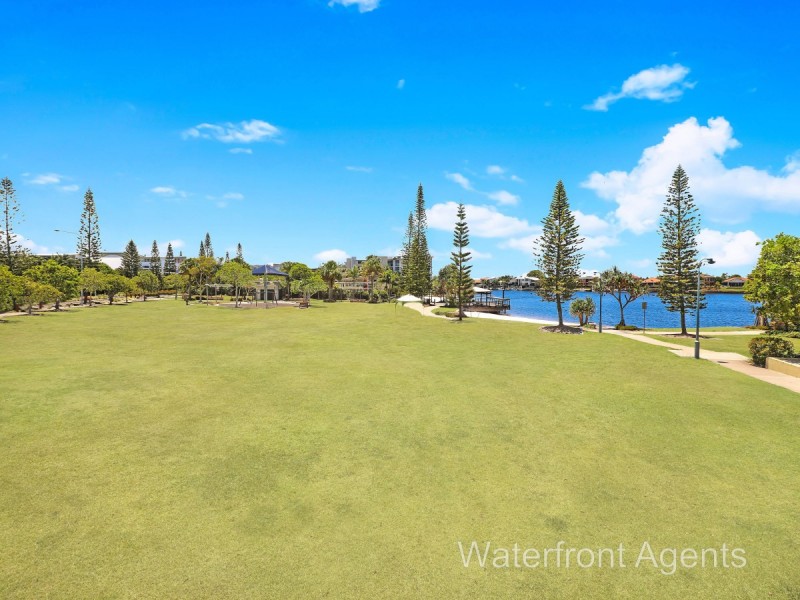 7 Antigua Court, Kawana Island QLD 4575