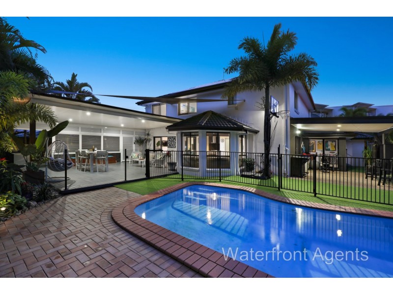 33 Bahamas Circuit, Kawana Island QLD 4575