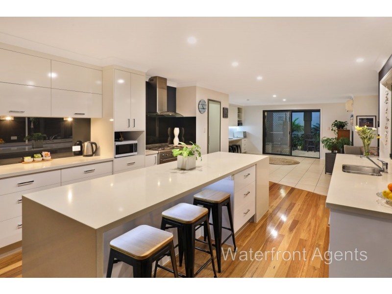 33 Bahamas Circuit, Kawana Island QLD 4575