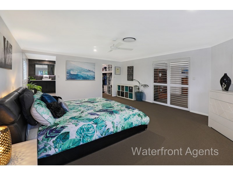 33 Bahamas Circuit, Kawana Island QLD 4575