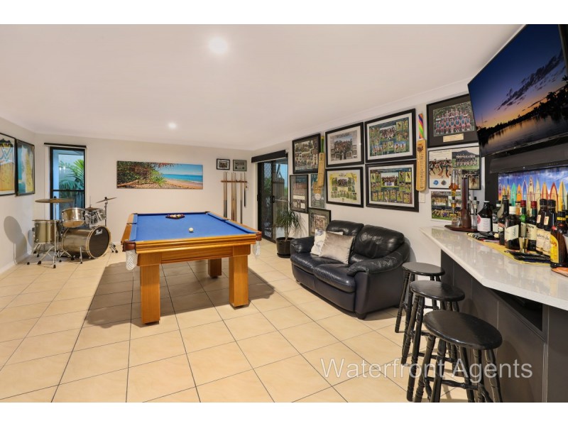 33 Bahamas Circuit, Kawana Island QLD 4575