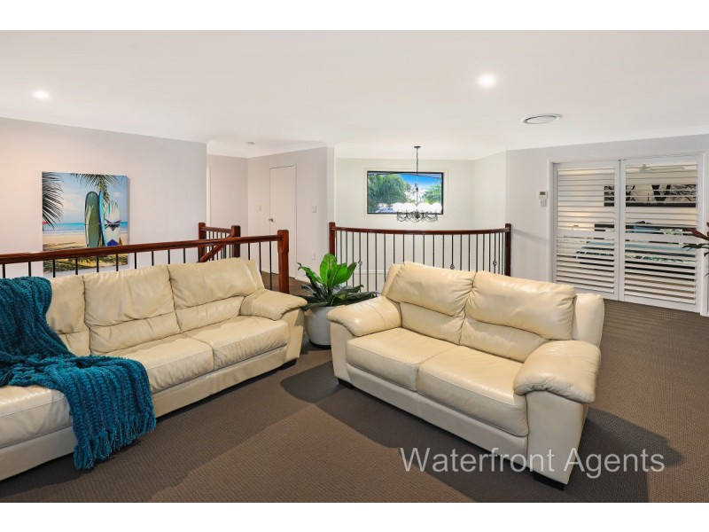 33 Bahamas Circuit, Kawana Island QLD 4575