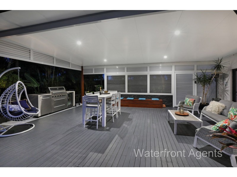 33 Bahamas Circuit, Kawana Island QLD 4575