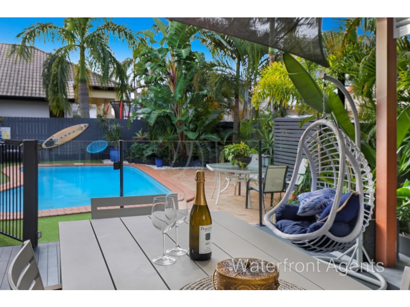 33 Bahamas Circuit, Kawana Island QLD 4575