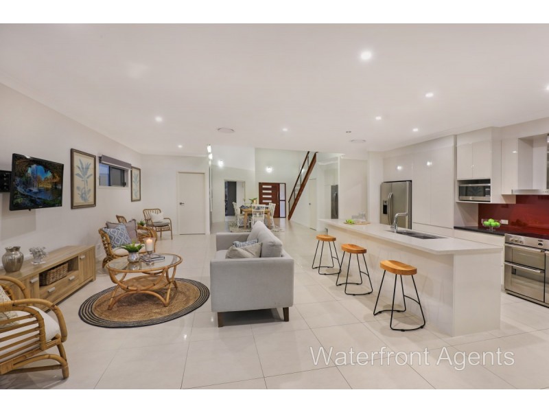 5 Kooringal Crescent, Buddina QLD 4575