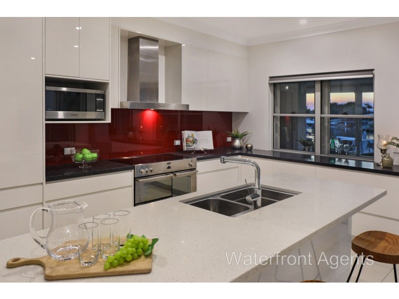 5 Kooringal Crescent, Buddina QLD 4575