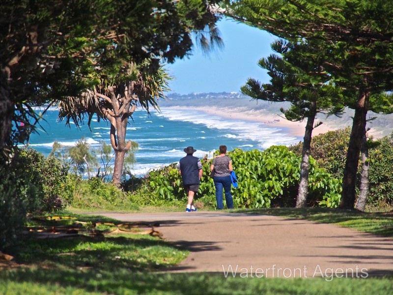 5 Kooringal Crescent, Buddina QLD 4575