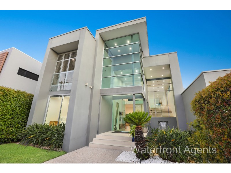 32 Kumbada Court, Minyama QLD 4575