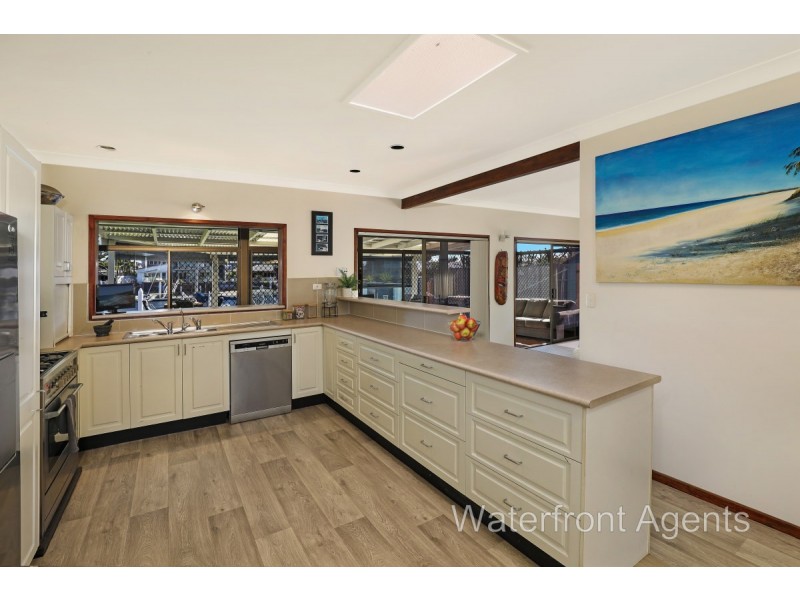 24 Aroona Avenue, Buddina QLD 4575