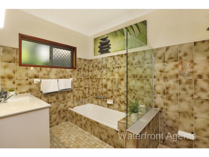 24 Aroona Avenue, Buddina QLD 4575