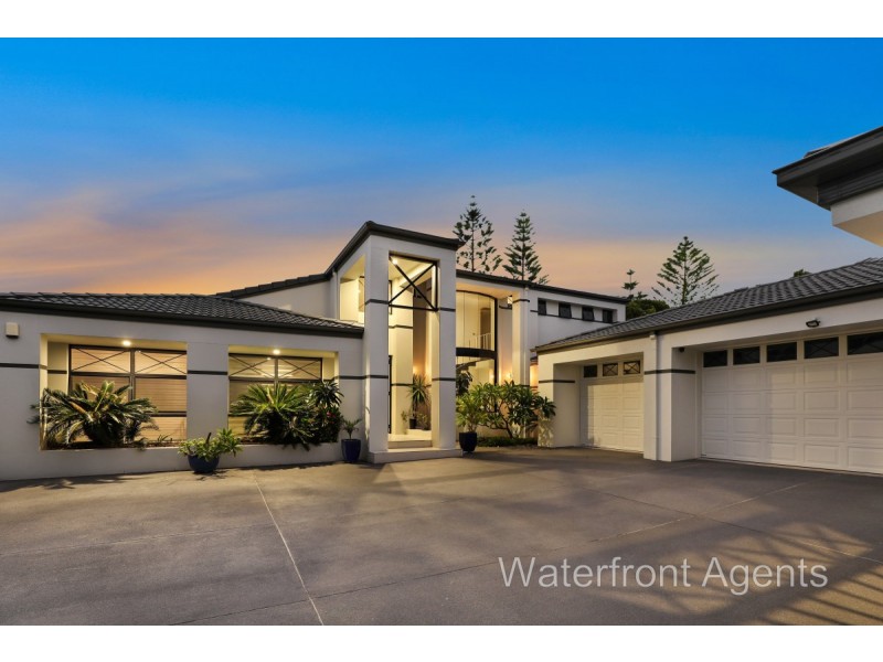 35 Mooloolah Island, Minyama QLD 4575