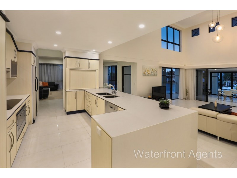 35 Mooloolah Island, Minyama QLD 4575