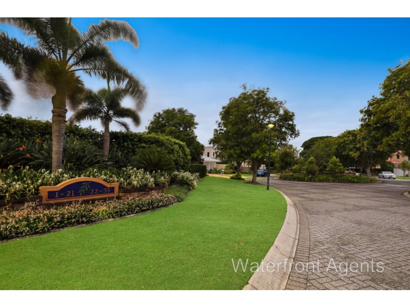 35 Mooloolah Island, Minyama QLD 4575