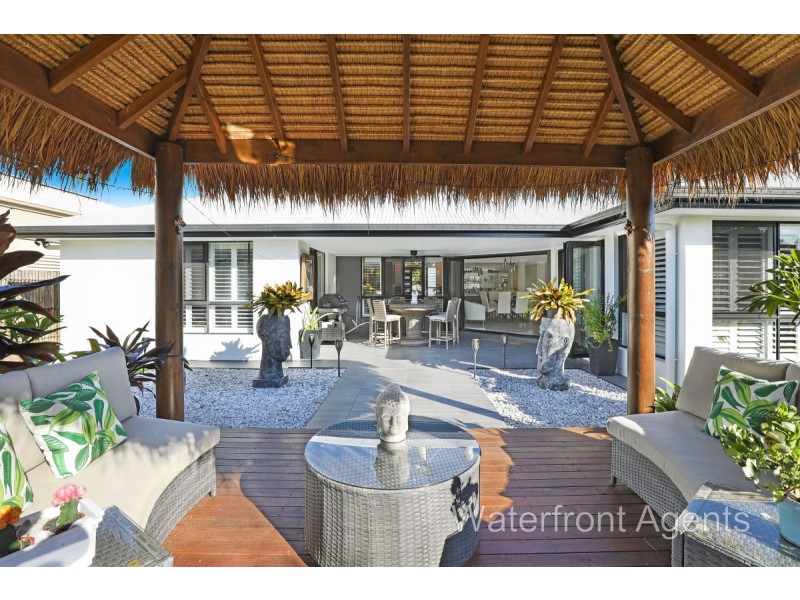 1 Mauritius Crescent, Kawana Island QLD 4575