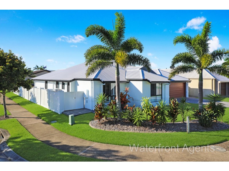 1 Mauritius Crescent, Kawana Island QLD 4575