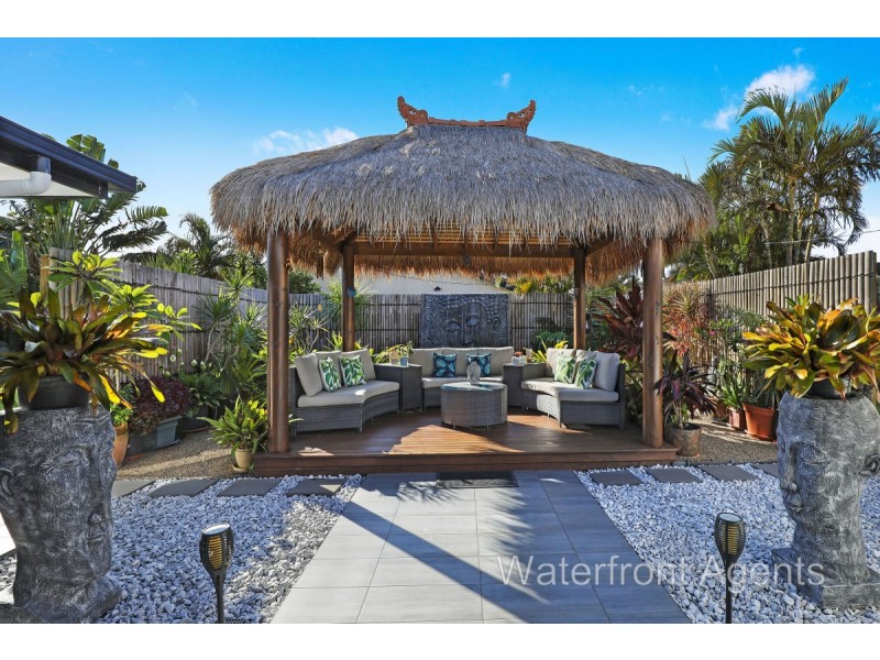 1 Mauritius Crescent, Kawana Island QLD 4575