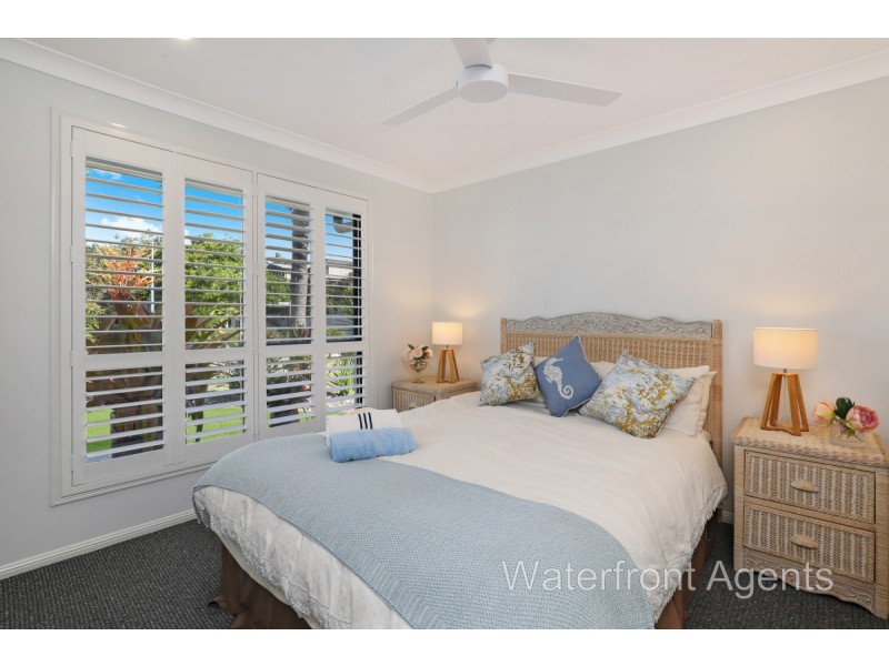 1 Mauritius Crescent, Kawana Island QLD 4575