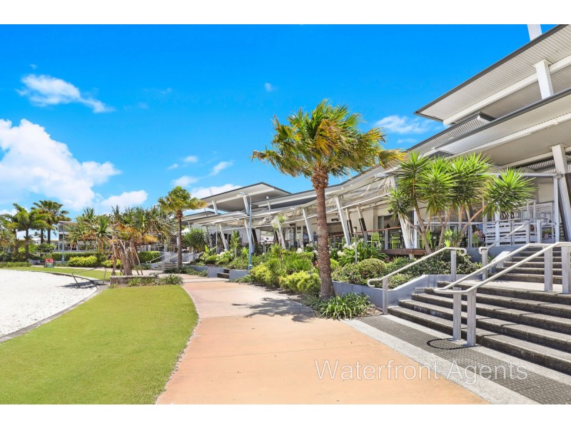 1 Mauritius Crescent, Kawana Island QLD 4575