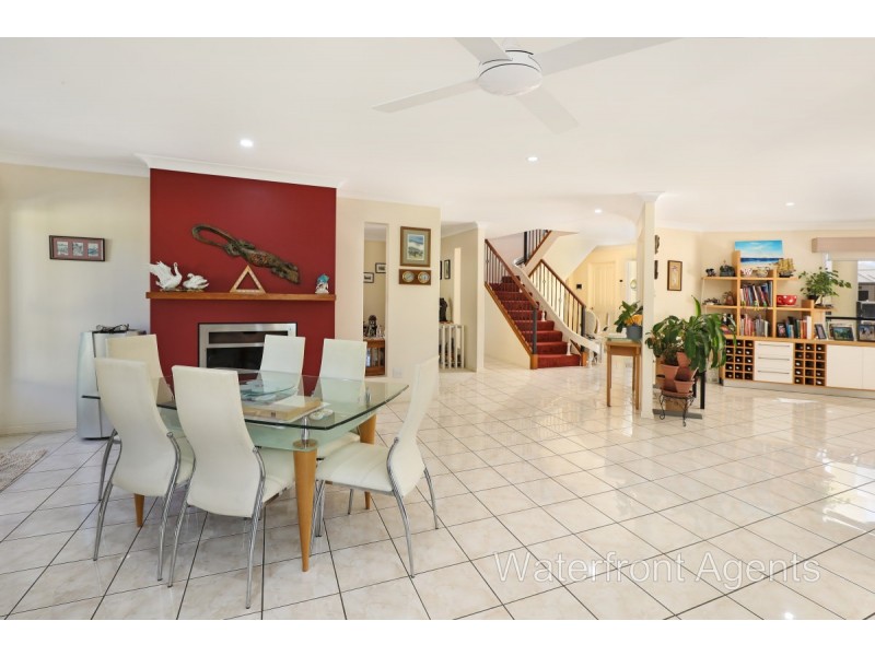 14 Mykonos Court, Kawana Island QLD 4575
