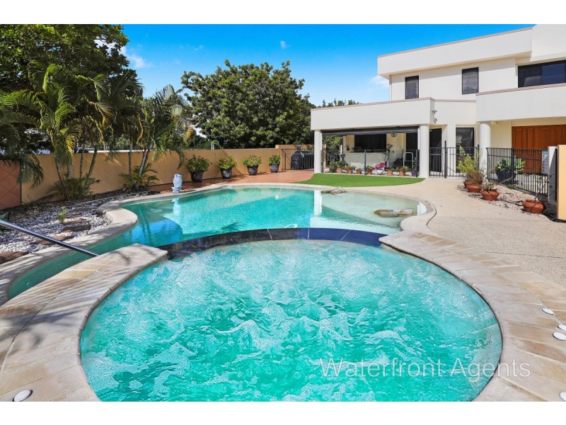 14 Mykonos Court, Kawana Island QLD 4575