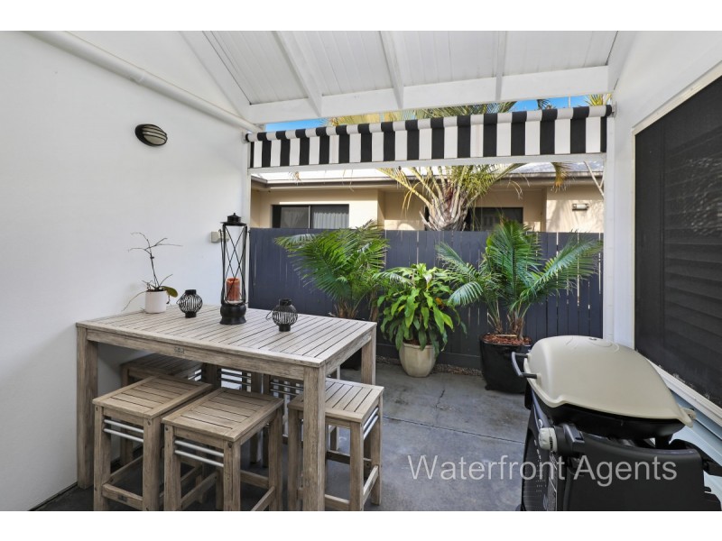 16 Fitzroy Court, Kawana Island QLD 4575