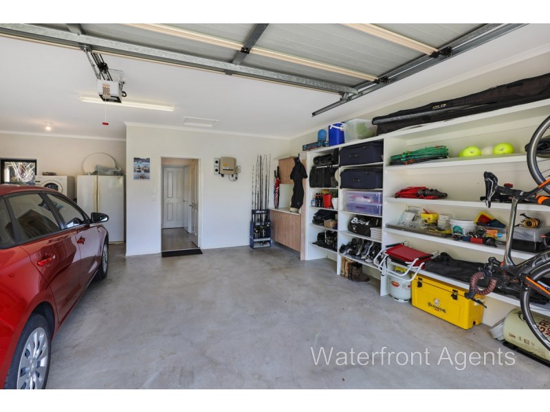 16 Fitzroy Court, Kawana Island QLD 4575