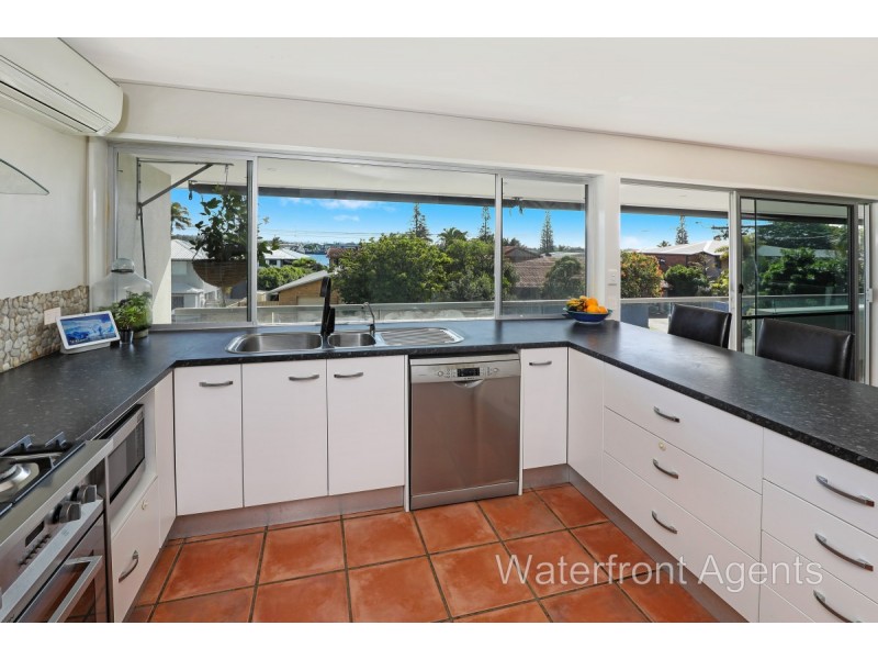 17 Parkana Crescent, Buddina QLD 4575