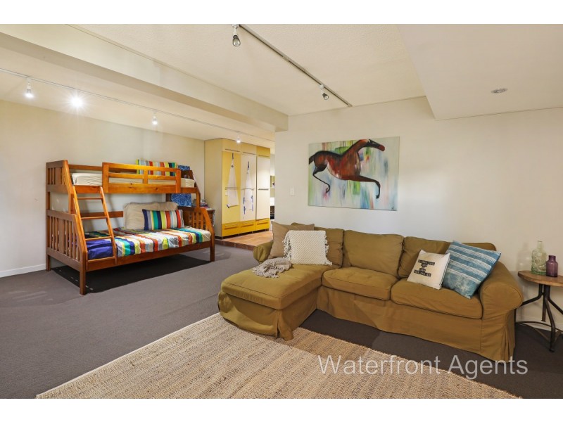 17 Parkana Crescent, Buddina QLD 4575