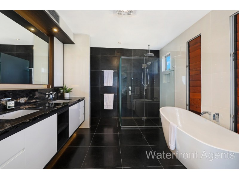 16 Kumbada Court, Minyama QLD 4575