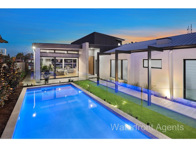 32 Coomaroo Crescent, Minyama QLD 4575