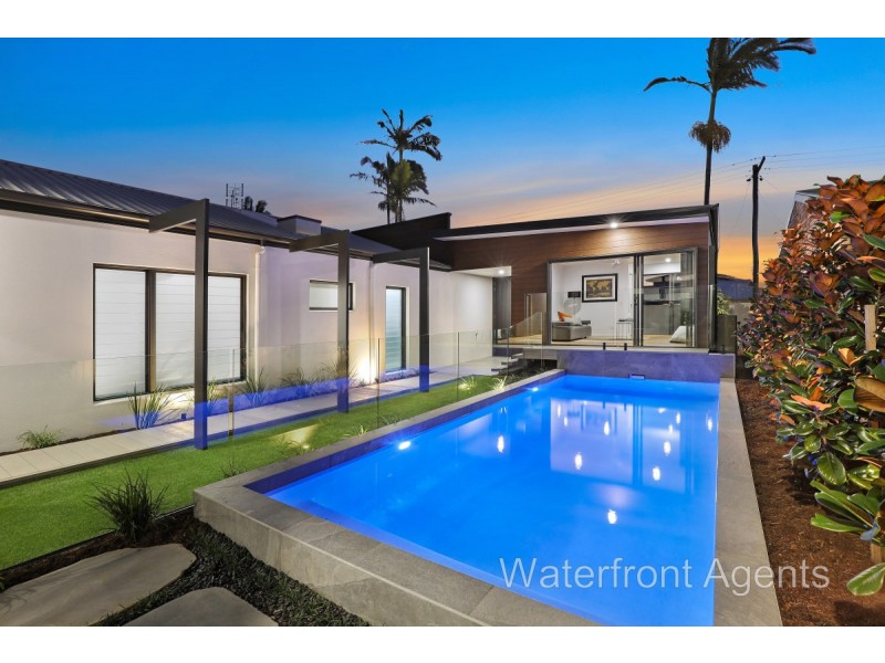 32 Coomaroo Crescent, Minyama QLD 4575