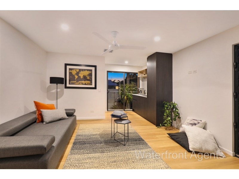 32 Coomaroo Crescent, Minyama QLD 4575