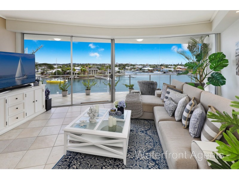 402/13 Nicklin Way, Minyama QLD 4575