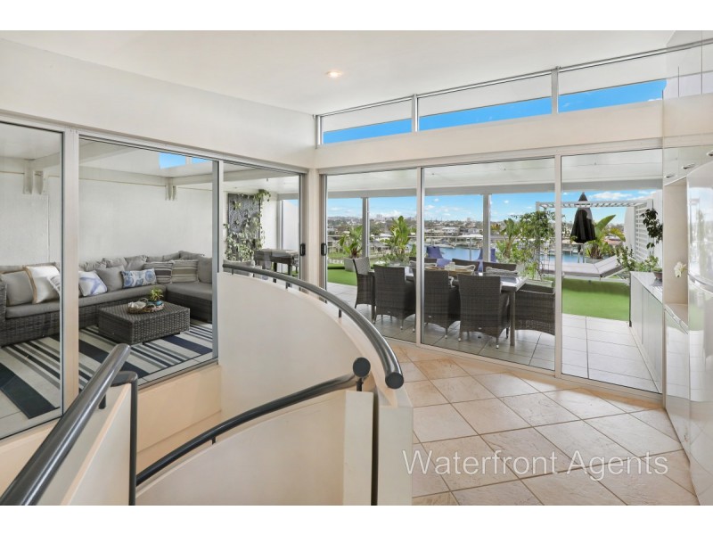 402/13 Nicklin Way, Minyama QLD 4575
