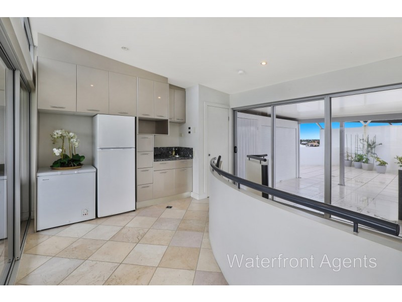 402/13 Nicklin Way, Minyama QLD 4575
