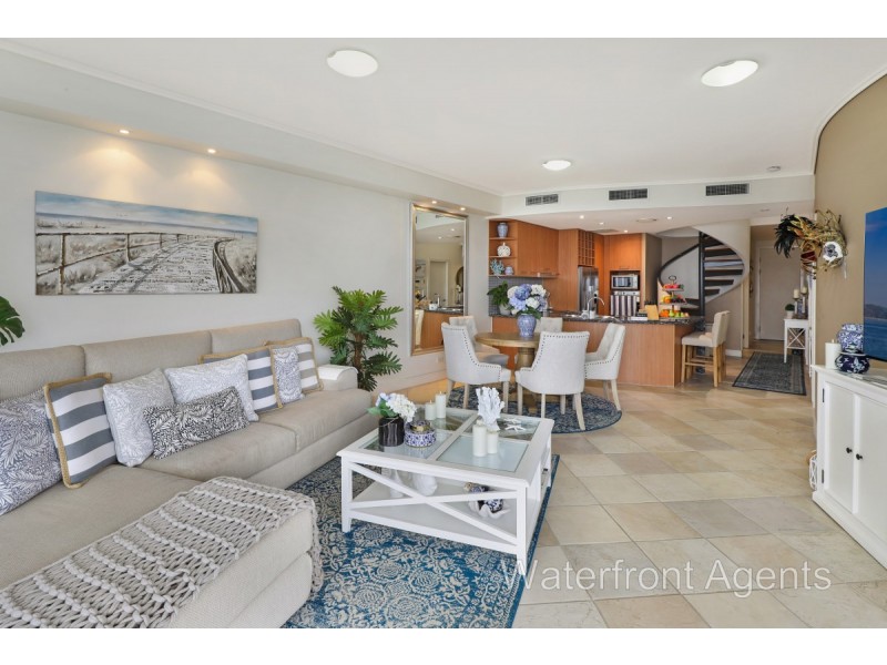 402/13 Nicklin Way, Minyama QLD 4575