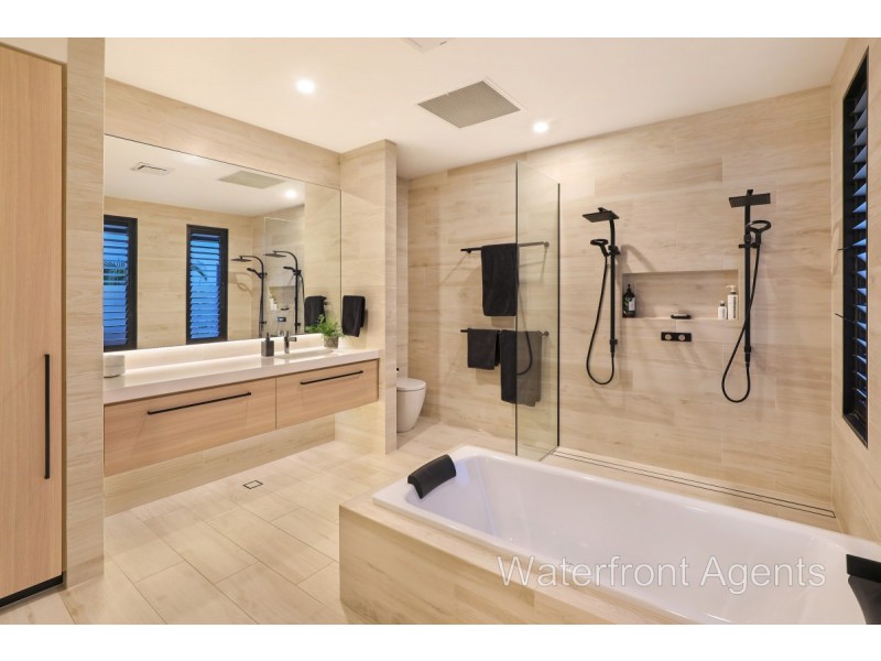 28 Kumbada Court, Minyama QLD 4575