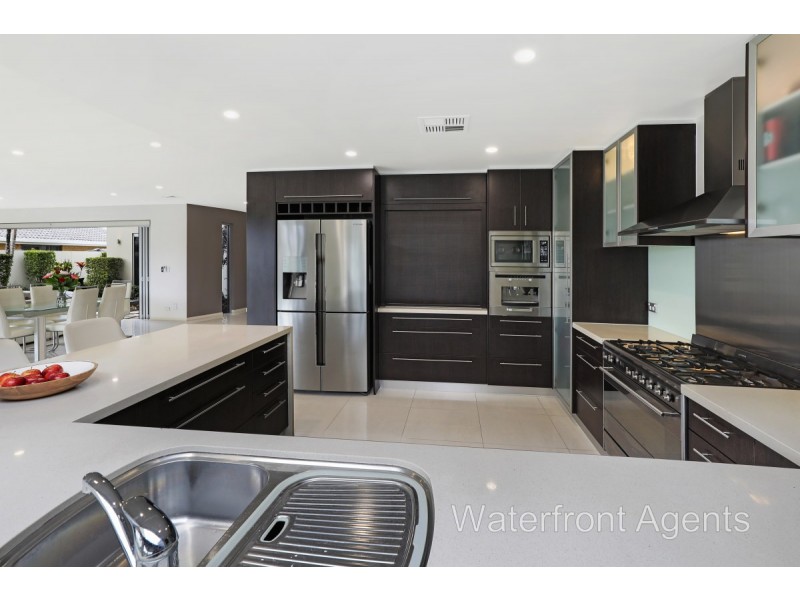 10 Jessica Boulevard, Minyama QLD 4575