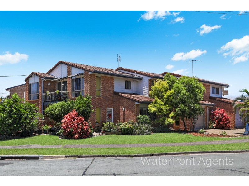 2/15 Boorook Street, Buddina QLD 4575